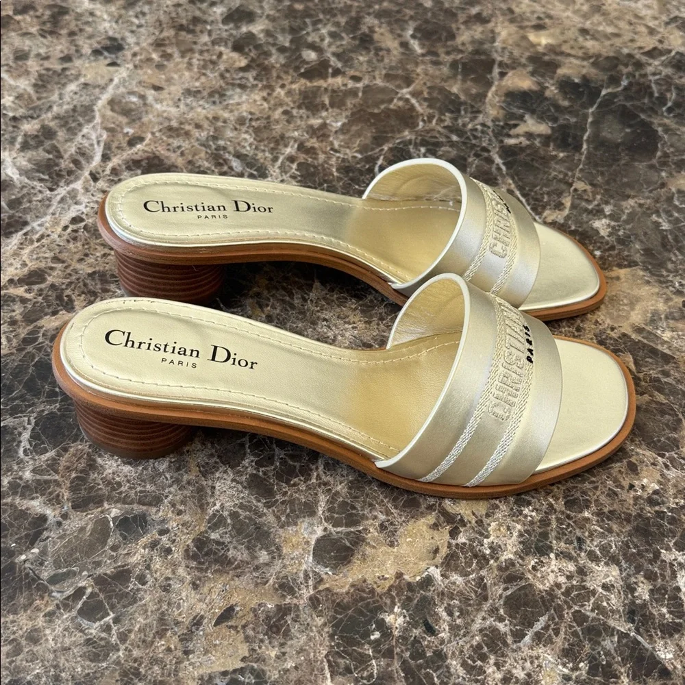 Christian Dior dway slides pale gold logo sandals block heel sz 39 - Picture 4 of 10